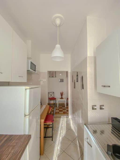 Apartment Netflix & Wi-fi Dacia Rom